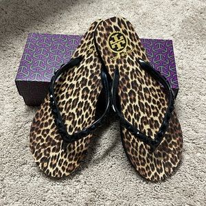 EUC Authentic Tory Burch Jeweled Leopard Print Flip flops (size 8)